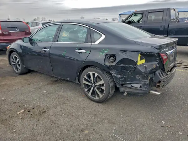 1N4AL3AP2JC129615 2018 NISSAN ALTIMA - Image 2
