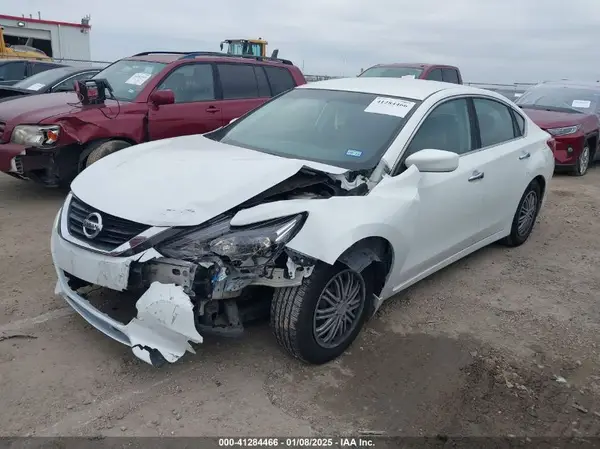 1N4AL3AP2JC130540 2018 NISSAN ALTIMA - Image 2