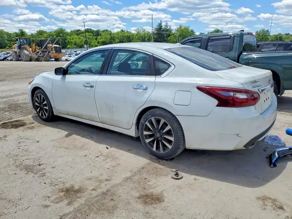 1N4AL3AP2JC132384 2018 NISSAN ALTIMA - Image 2