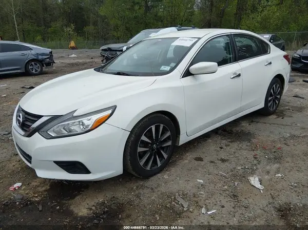 1N4AL3AP2JC132546 2018 NISSAN ALTIMA - Image 2