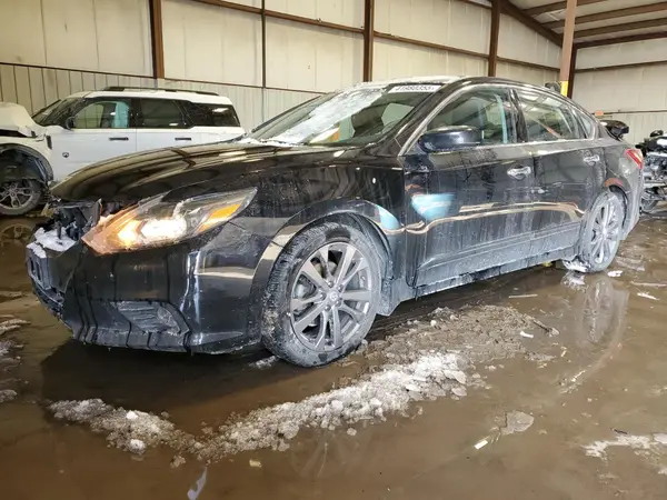 1N4AL3AP2JC133728 2018 NISSAN ALTIMA - Image 1