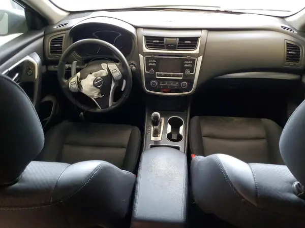 1N4AL3AP2JC135639 2018 NISSAN ALTIMA - Image 8