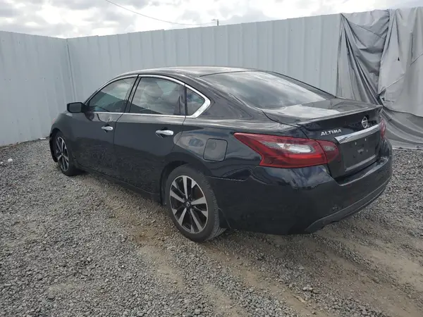 1N4AL3AP2JC135737 2018 NISSAN ALTIMA - Image 2