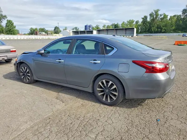 1N4AL3AP2JC136001 2018 NISSAN ALTIMA - Image 2