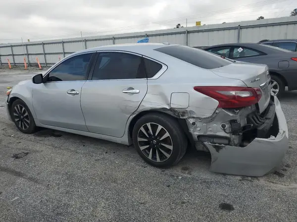 1N4AL3AP2JC140839 2018 NISSAN ALTIMA - Image 2