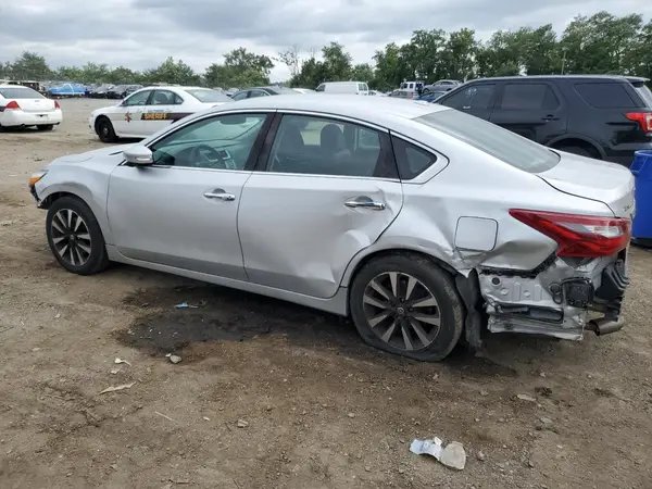 1N4AL3AP2JC140887 2018 NISSAN ALTIMA - Image 2