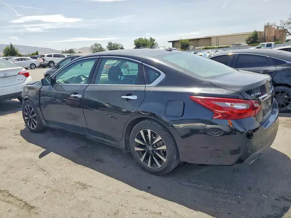 1N4AL3AP2JC141800 2018 NISSAN ALTIMA - Image 2