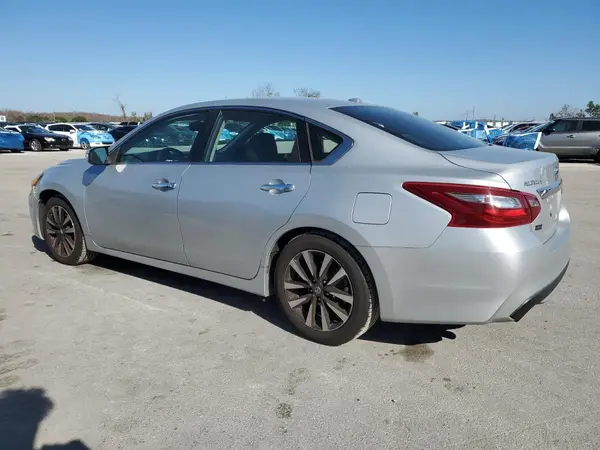 1N4AL3AP2JC142610 2018 NISSAN ALTIMA - Image 2