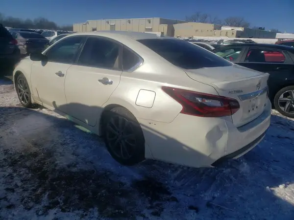 1N4AL3AP2JC142803 2018 NISSAN ALTIMA - Image 2