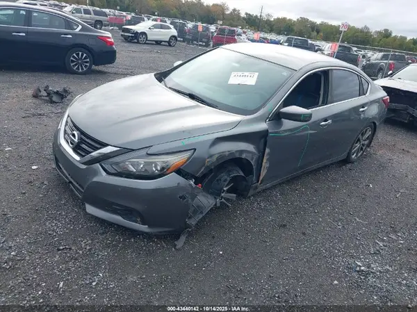 1N4AL3AP2JC143885 2018 NISSAN ALTIMA - Image 2