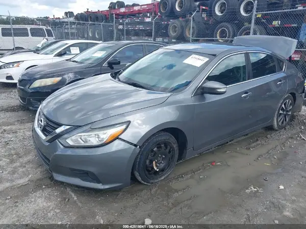 1N4AL3AP2JC145801 2018 NISSAN ALTIMA - Image 2