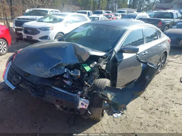 1N4AL3AP2JC147421 2018 NISSAN ALTIMA - Image 2