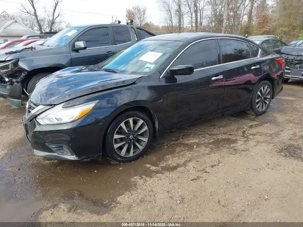 1N4AL3AP2JC149024 2018 NISSAN ALTIMA - Image 2