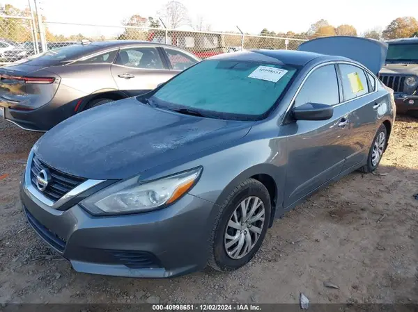 1N4AL3AP2JC149377 2018 NISSAN ALTIMA - Image 2