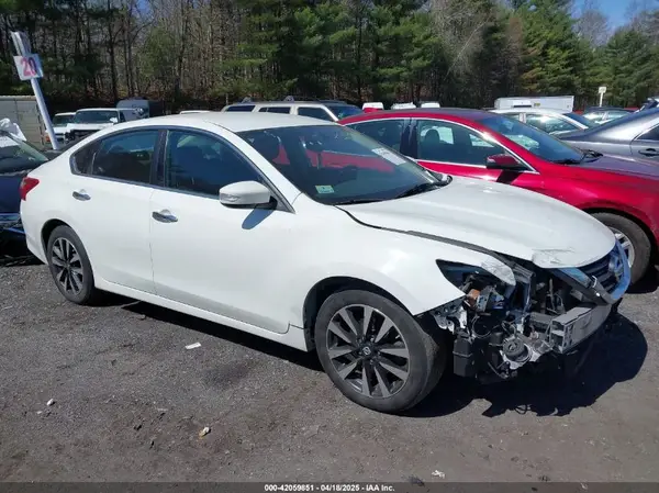 1N4AL3AP2JC149802 2018 NISSAN ALTIMA - Image 1