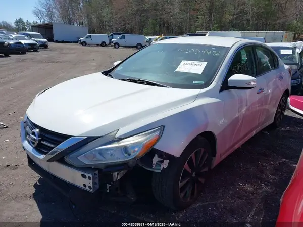 1N4AL3AP2JC149802 2018 NISSAN ALTIMA - Image 2