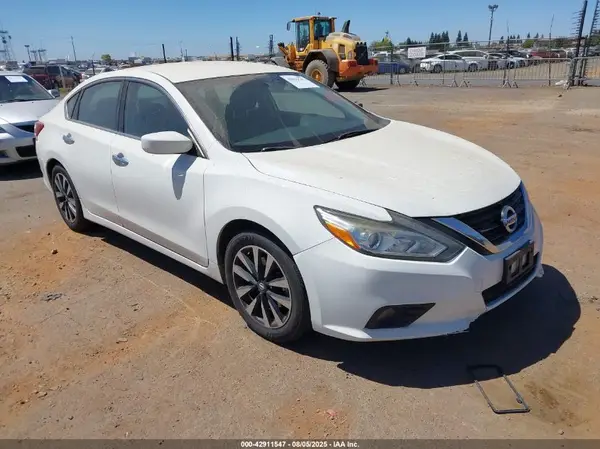 1N4AL3AP2JC150044 2018 NISSAN ALTIMA - Image 1