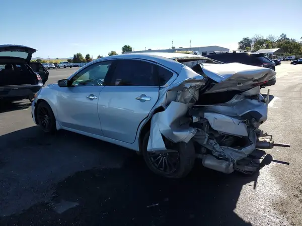 1N4AL3AP2JC151999 2018 NISSAN ALTIMA - Image 2