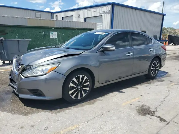 1N4AL3AP2JC152201 2018 NISSAN ALTIMA - Image 1