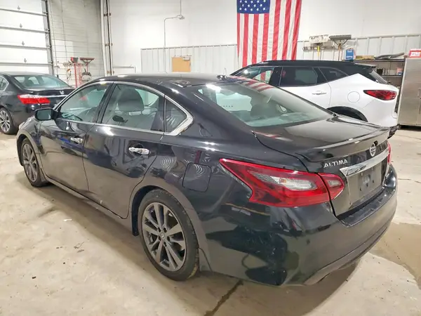 1N4AL3AP2JC152537 2018 NISSAN ALTIMA - Image 2