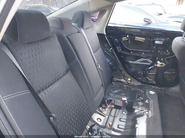 1N4AL3AP2JC153557 2018 NISSAN ALTIMA - Image 8