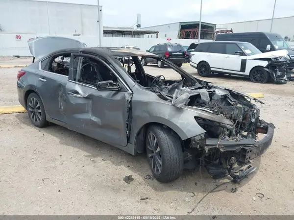 1N4AL3AP2JC154319 2018 NISSAN ALTIMA - Image 1