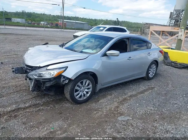 1N4AL3AP2JC156099 2018 NISSAN ALTIMA - Image 2