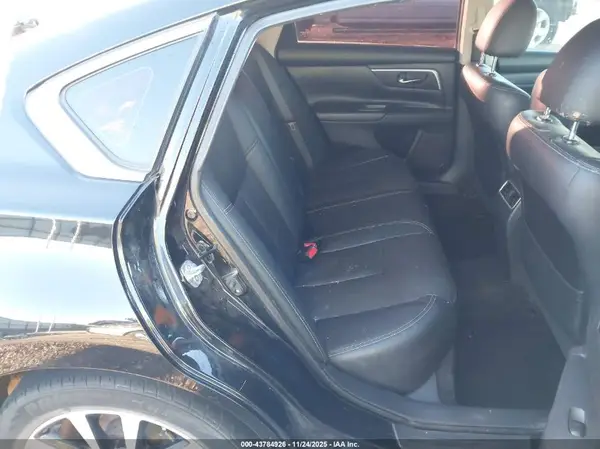 1N4AL3AP2JC156782 2018 NISSAN ALTIMA - Image 8