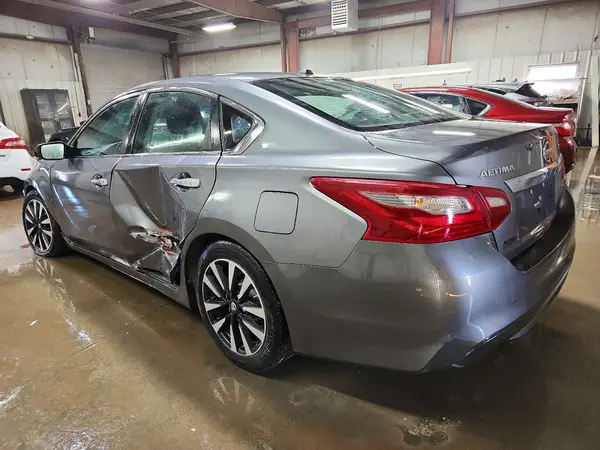 1N4AL3AP2JC157172 2018 NISSAN ALTIMA - Image 2