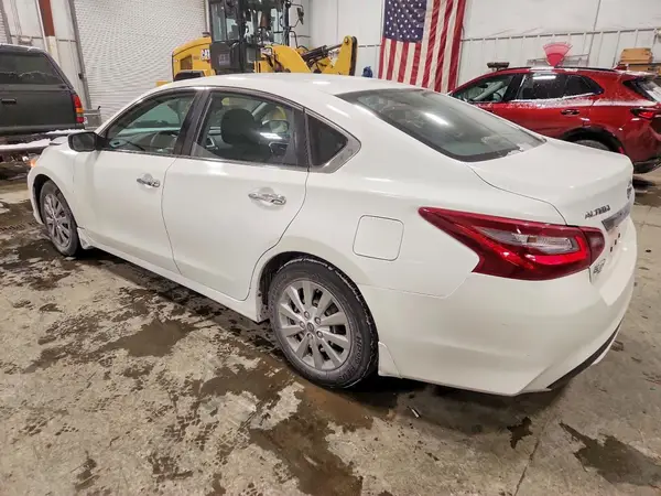 1N4AL3AP2JC157429 2018 NISSAN ALTIMA - Image 2