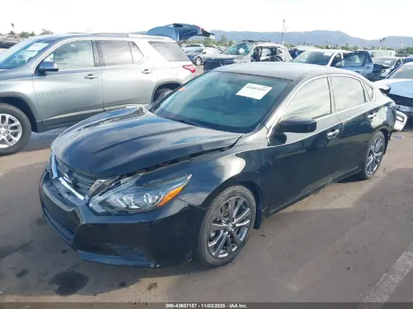 1N4AL3AP2JC158807 2018 NISSAN ALTIMA - Image 2