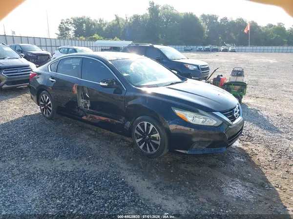 1N4AL3AP2JC159021 2018 NISSAN ALTIMA - Image 1