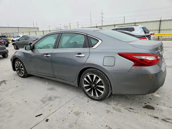 1N4AL3AP2JC160735 2018 NISSAN ALTIMA - Image 2