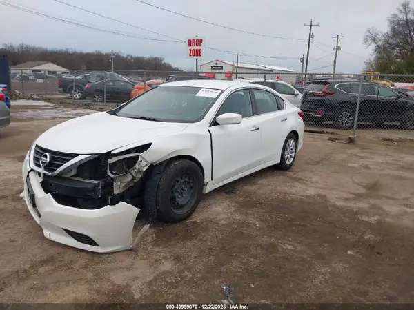 1N4AL3AP2JC161576 2018 NISSAN ALTIMA - Image 2