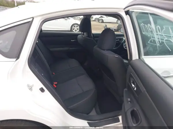 1N4AL3AP2JC161576 2018 NISSAN ALTIMA - Image 8