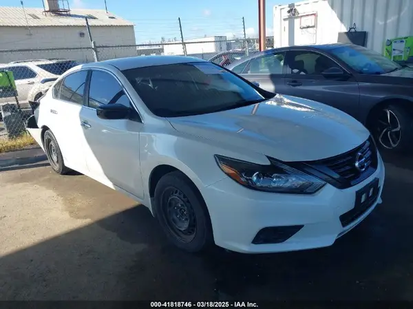 1N4AL3AP2JC163232 2018 NISSAN ALTIMA - Image 1