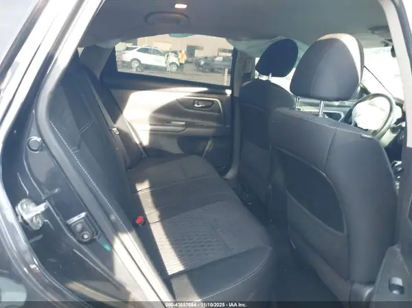1N4AL3AP2JC165059 2018 NISSAN ALTIMA - Image 8
