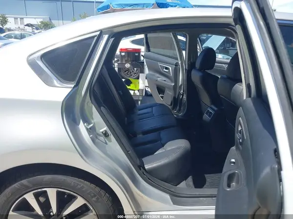 1N4AL3AP2JC165126 2018 NISSAN ALTIMA - Image 8