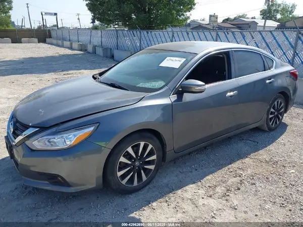 1N4AL3AP2JC169949 2018 NISSAN ALTIMA - Image 2