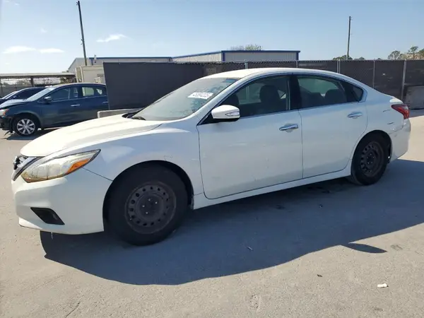 1N4AL3AP2JC171217 2018 NISSAN ALTIMA - Image 1