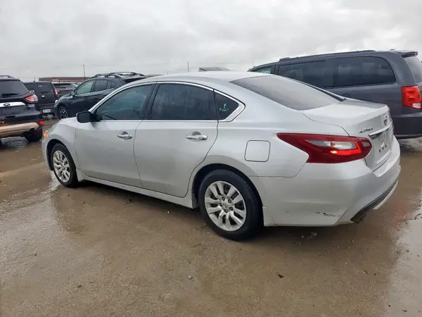 1N4AL3AP2JC171301 2018 NISSAN ALTIMA - Image 2