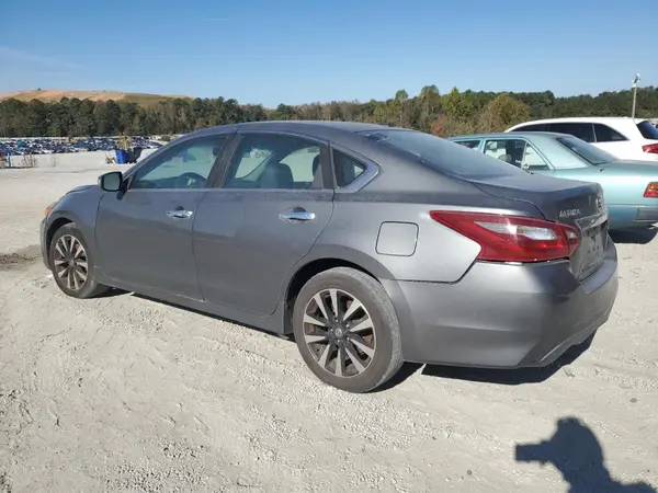 1N4AL3AP2JC172352 2018 NISSAN ALTIMA - Image 2
