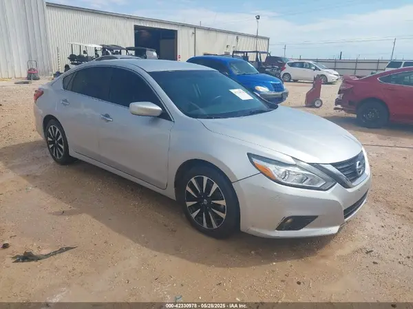 1N4AL3AP2JC175364 2018 NISSAN ALTIMA - Image 1