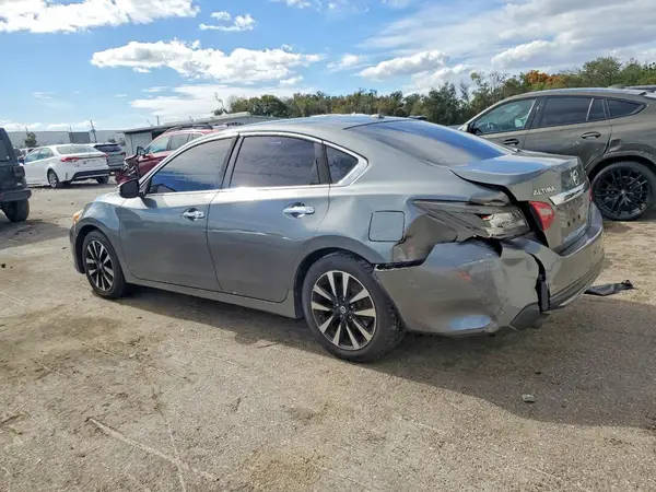 1N4AL3AP2JC176112 2018 NISSAN ALTIMA - Image 2