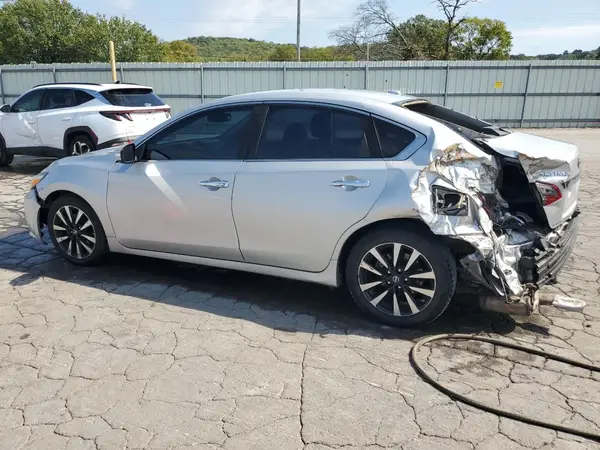 1N4AL3AP2JC176711 2018 NISSAN ALTIMA - Image 2