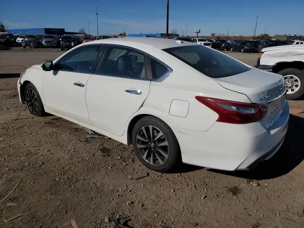 1N4AL3AP2JC177597 2018 NISSAN ALTIMA - Image 2