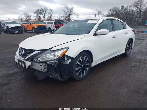 1N4AL3AP2JC178989 2018 NISSAN ALTIMA - Image 2