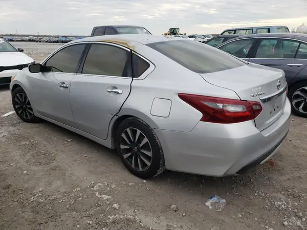 1N4AL3AP2JC183299 2018 NISSAN ALTIMA - Image 2