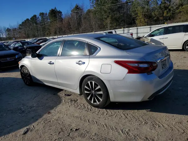 1N4AL3AP2JC186574 2018 NISSAN ALTIMA - Image 2