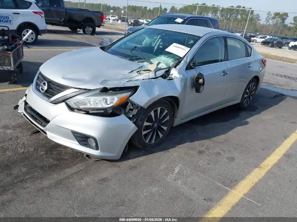 1N4AL3AP2JC186980 2018 NISSAN ALTIMA - Image 2